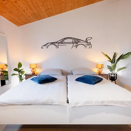 Vakantiehuis Racing-chalet *